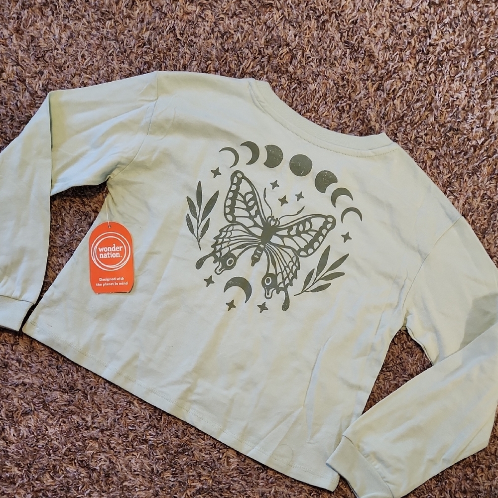 $2/Bundled- Butterfly Moon Top